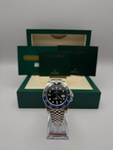 Rolex GMT Master 2 Batgirl 
Baujahr: 23.07.2019
Referenz: 126710BLNR
Lieferumfang: Box + Papiere
Zustand: Verklebt
Preis: 15.490€