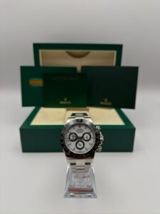 Rolex Daytona Panda
Baujahr: 16.06.2019
Referenz: 116500LN
Lieferumfang: Box + Papiere
Zustand: Gut
Preis: 25.990€